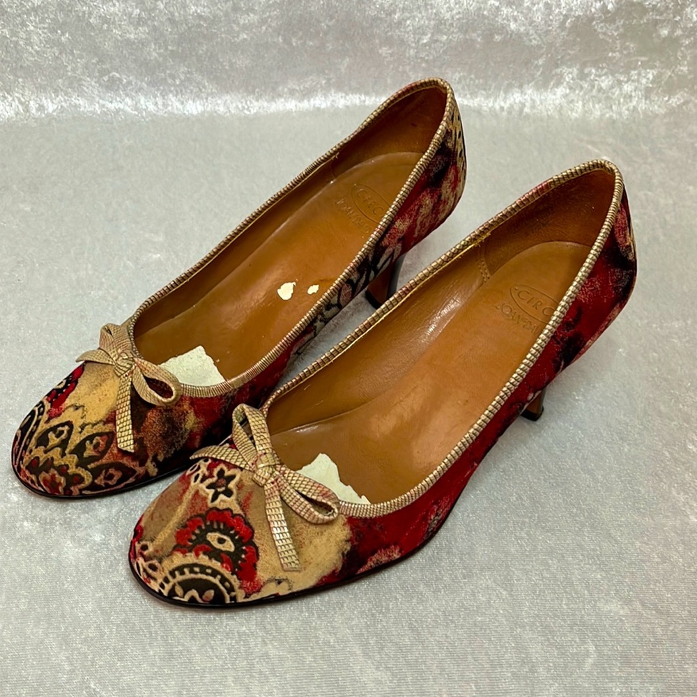 Circa Joan & David Pumps